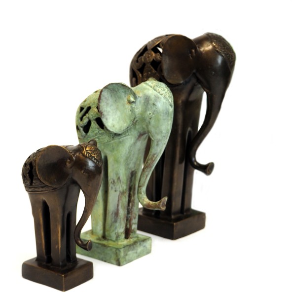 Elefantenskulptur aus Bronze